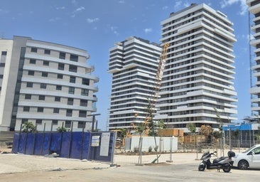 Primeros trabajos para el hotel, que se levantará junto a las torres.