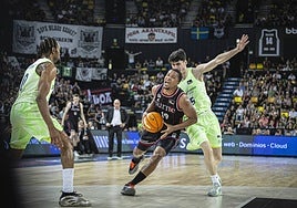 Melwin Pantzar, en un partido entre el Bilbao y el Barcelona.