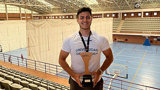 Jaque mate de bronce: la UMA se sube al podio del CEU