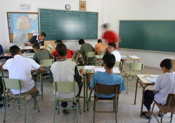 Menores inmigrantes en un centro formativo de la Junta de Andalucía.