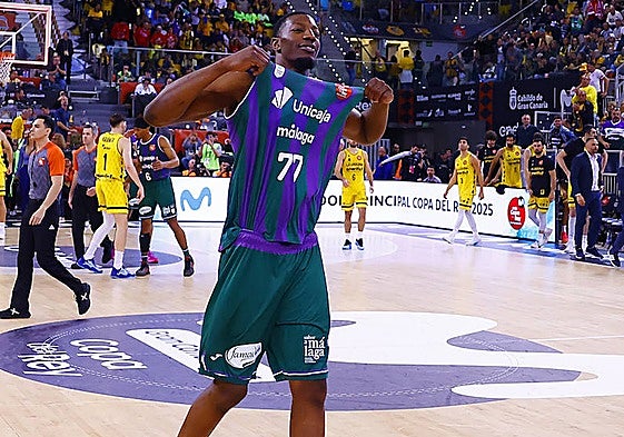 Sima celebra la victoria ante el Tenerife en las semifinales de la Copa de Las Palmas.