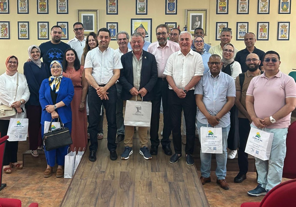 Representantes de la Mancomunidad Oriental y de Marruecos, en la sede de la institución comarcal.