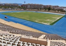 Imagen del estadio de atletismo Ciudad de Málaga, que en principio será la sede del equipo blanquizal durante las obras de La Rosaleda.
