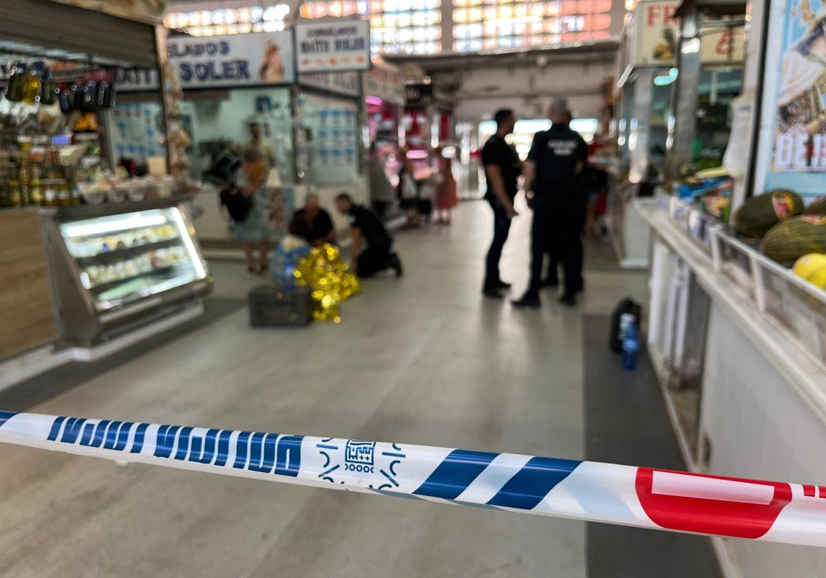 Un hombre de 67 años fallece tras sufrir un infarto en el mercado de Huelin