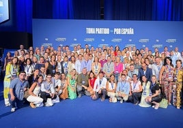 Foto de familia de la delegación malagueña en el congreso.