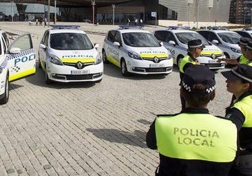 Quintuplica la tasa de alcohol al volante y se salta un semáforo delante de la policía en Málaga