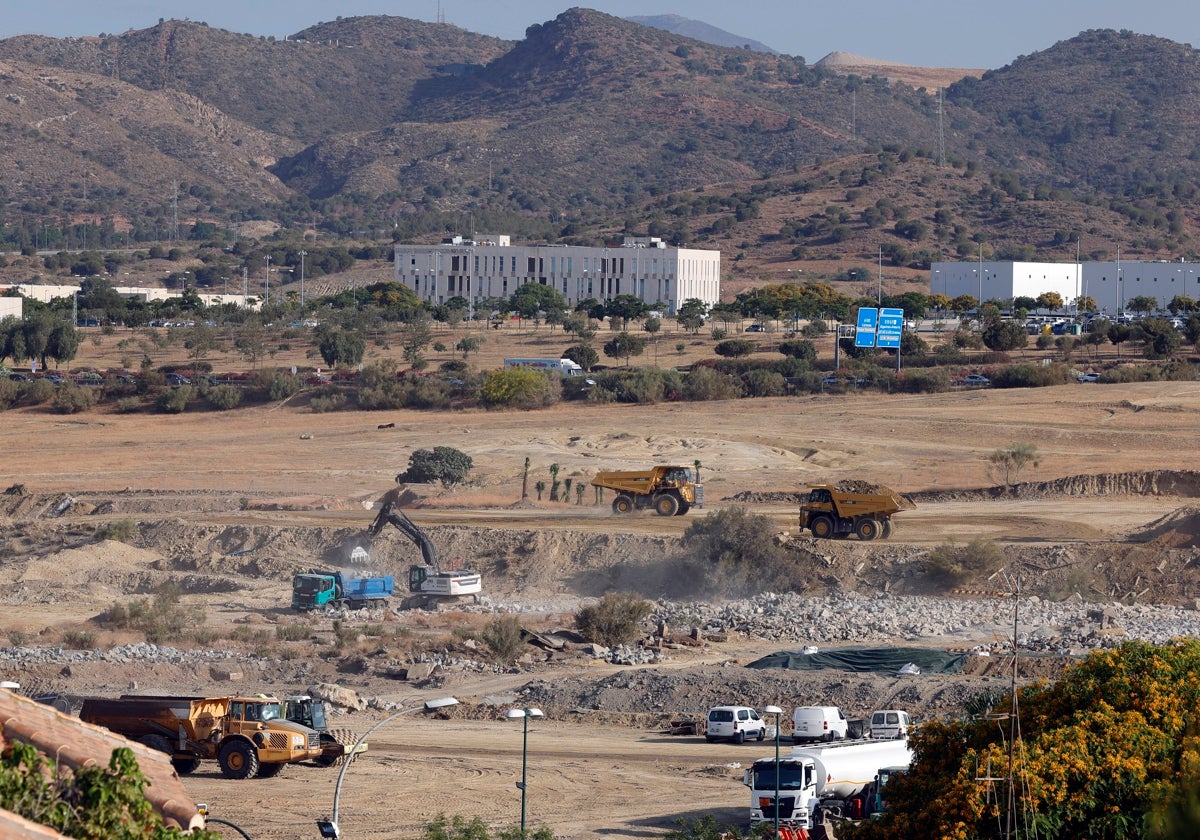 Trabajos de urbanización de los suelos de Cortijo Merino.