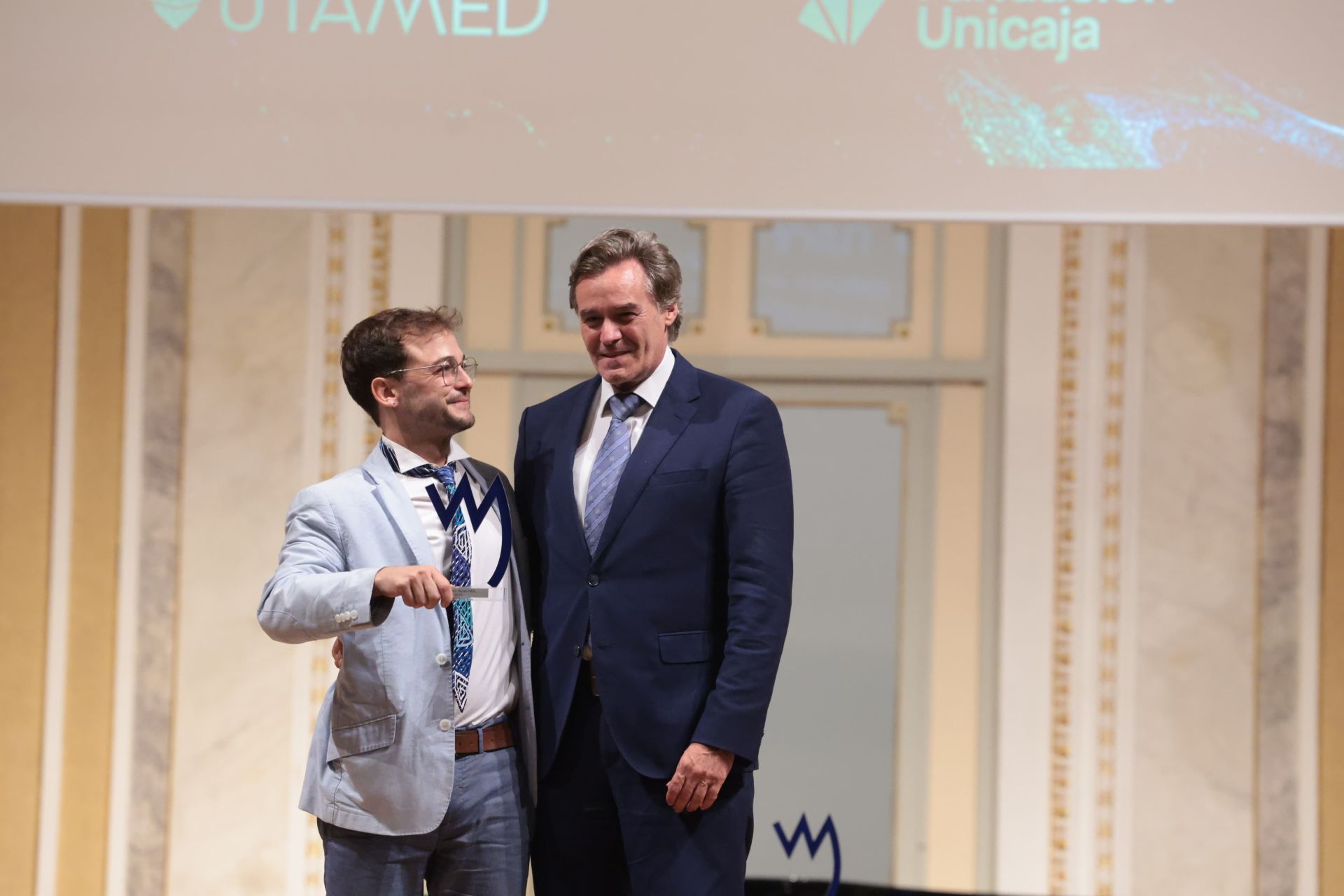 La Utamed entrega sus becas para el próximo curso