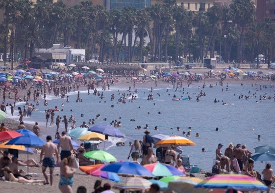 Vista de una de las playas de la capital malagueña.