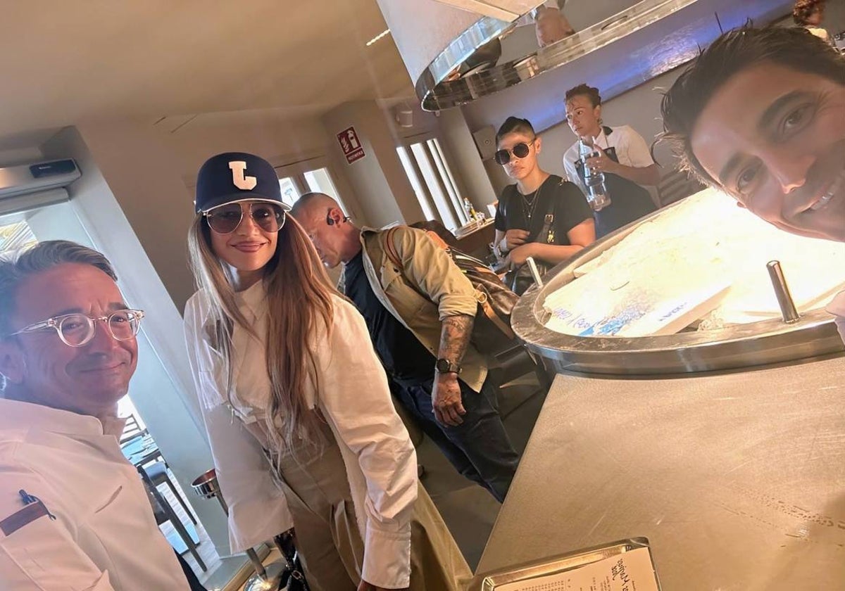 Jennifer López almuerza en Los Marinos José antes de su concierto en Fuengirola: así fue el menú