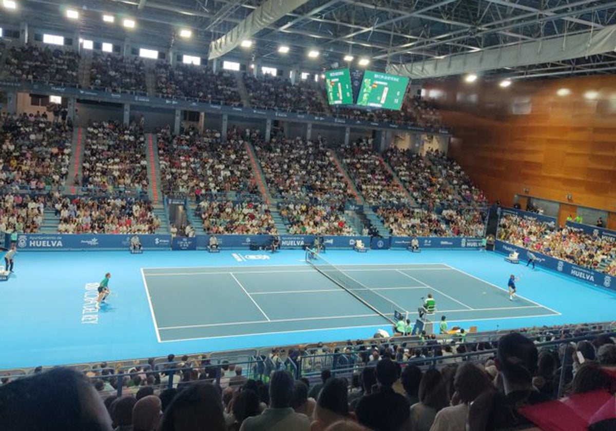 Panorámica de la pista en el Palacio de los Deportes Carolina Marín de Huelva este sábado.