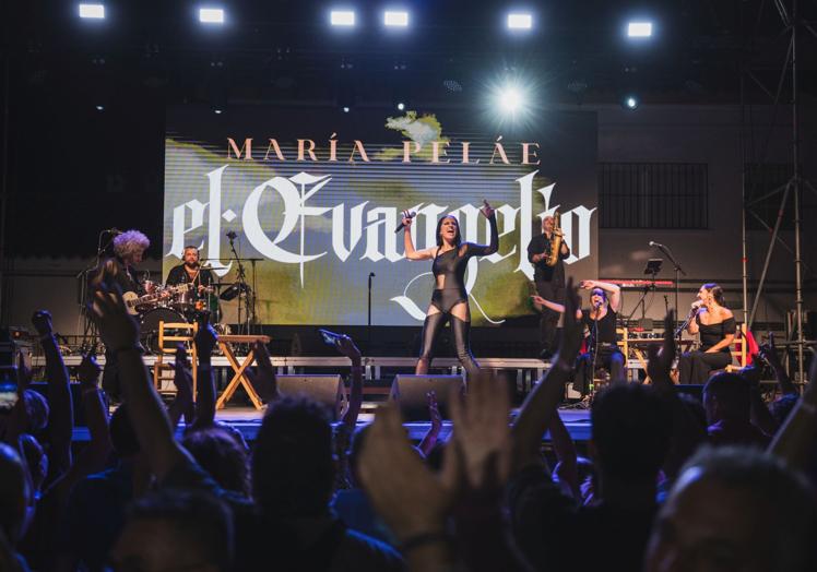 María Peláe.