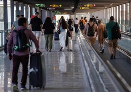 El SEPE amplía el plazo máximo que se puede estar de vacaciones en el extranjero si cobras el subsidio por desempleo