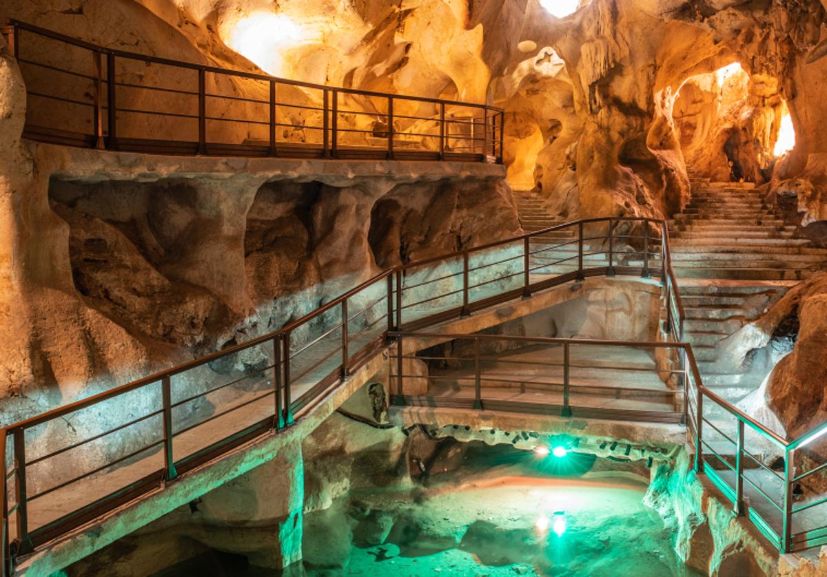 Cueva del Tesoro.