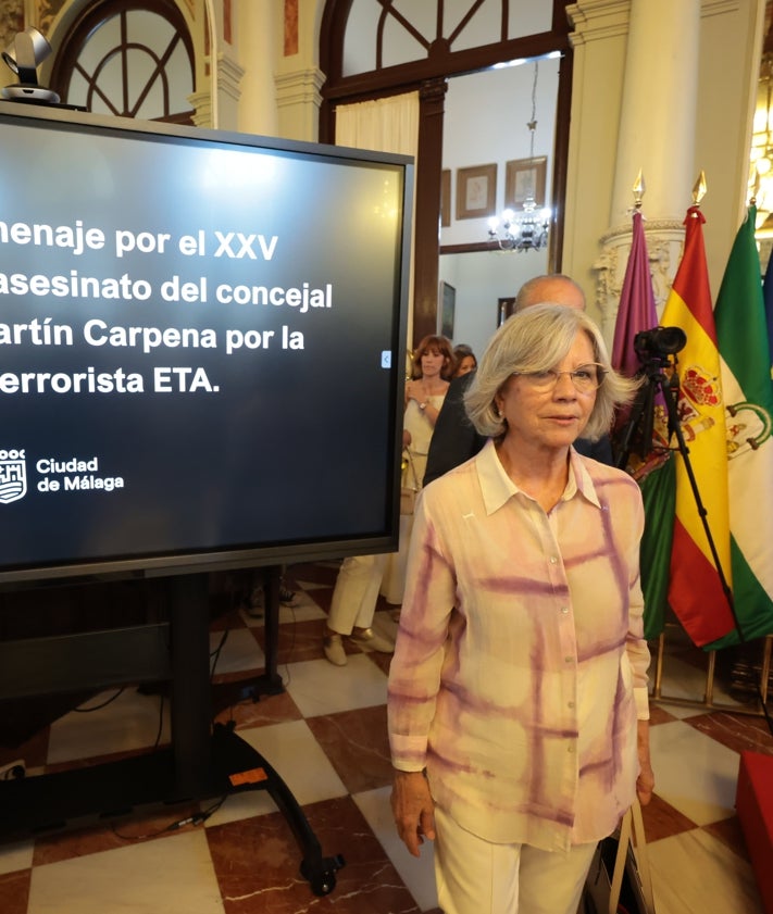Imagen secundaria 2 - Diferentes momentos del acto.