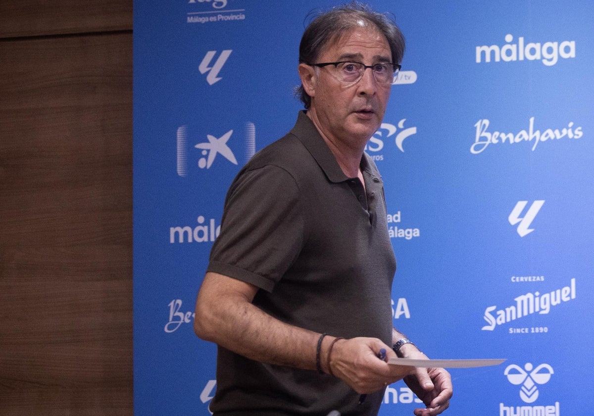 Loren Juarros, durante la presentación de Eneko Jauregi.