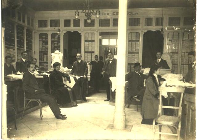Camisería española en 1913.