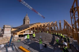 Aspecto de las obras para la estructura del tejado de la Catedral.