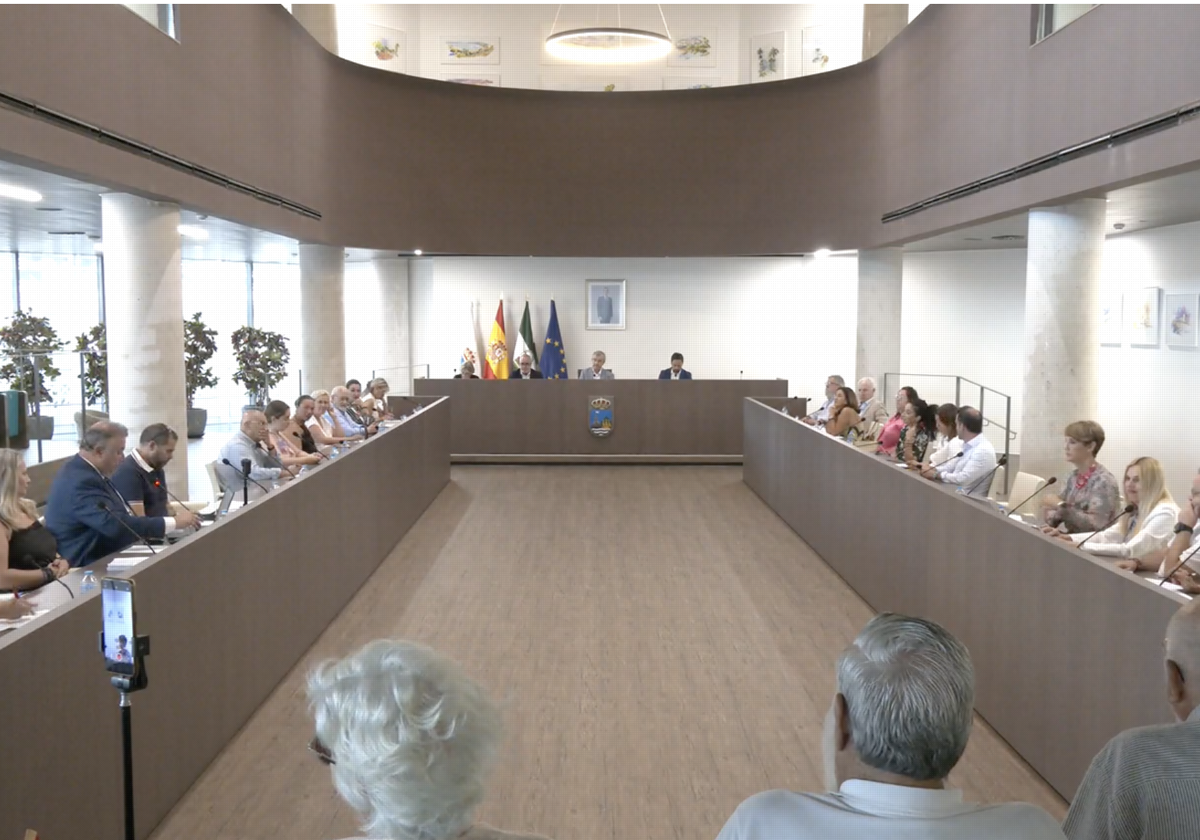 Pleno de julio de Estepona.