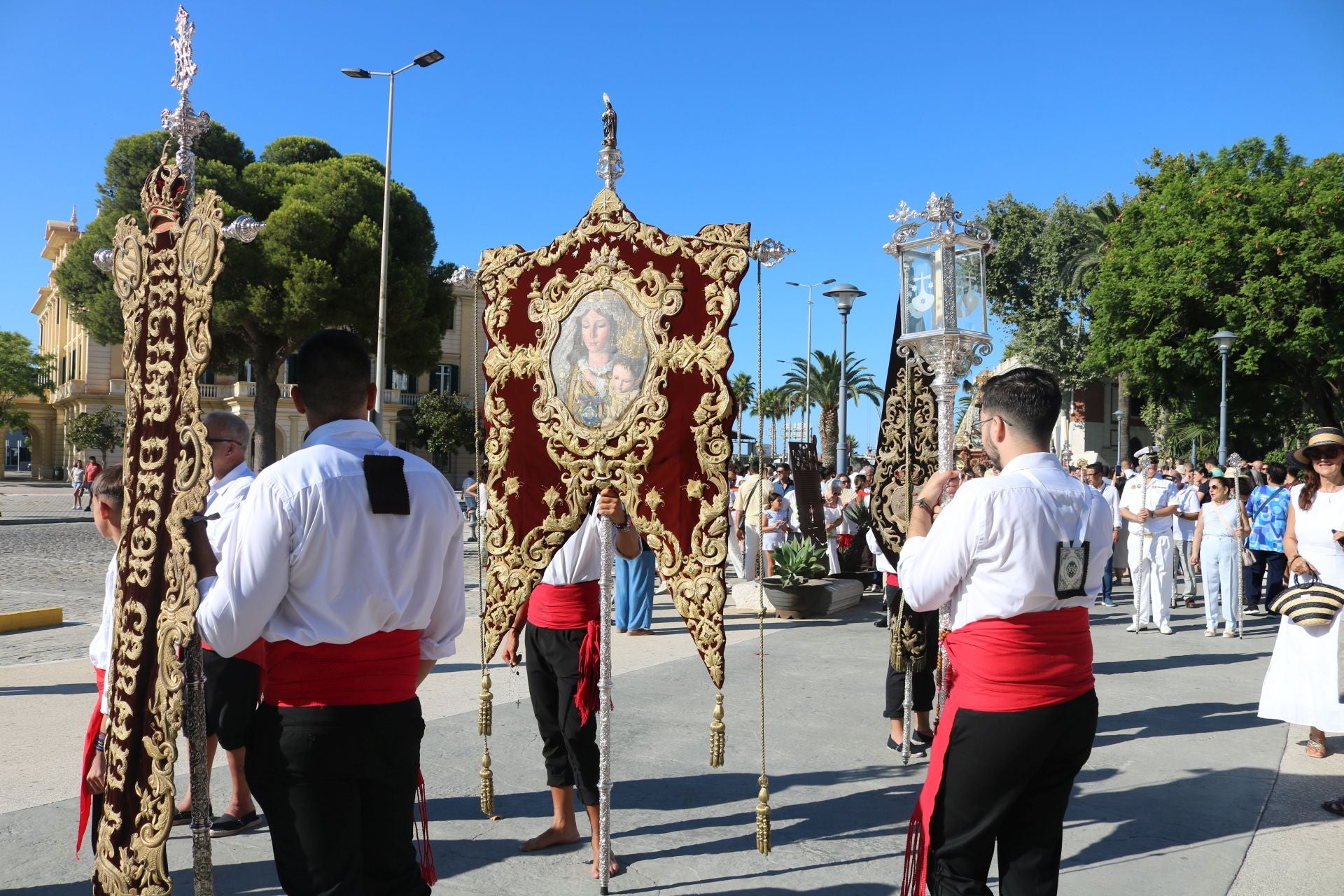 Procesión marinera de la Virgen del Carmen de El Perchel