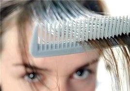 Alertan de la retirada de dos productos de alisado capilar