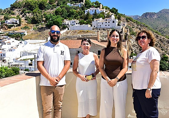 Acto de presentación de la iniciativa en Frigiliana.