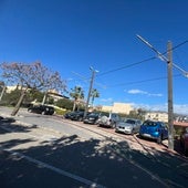 Imagen del trazado del tranvía veleño a su paso por el Hospital Comarcal de la Axarquía.