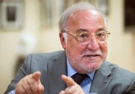 Colapso en los exámenes de Tráfico de la DGT: la respuesta de Pere Navarro