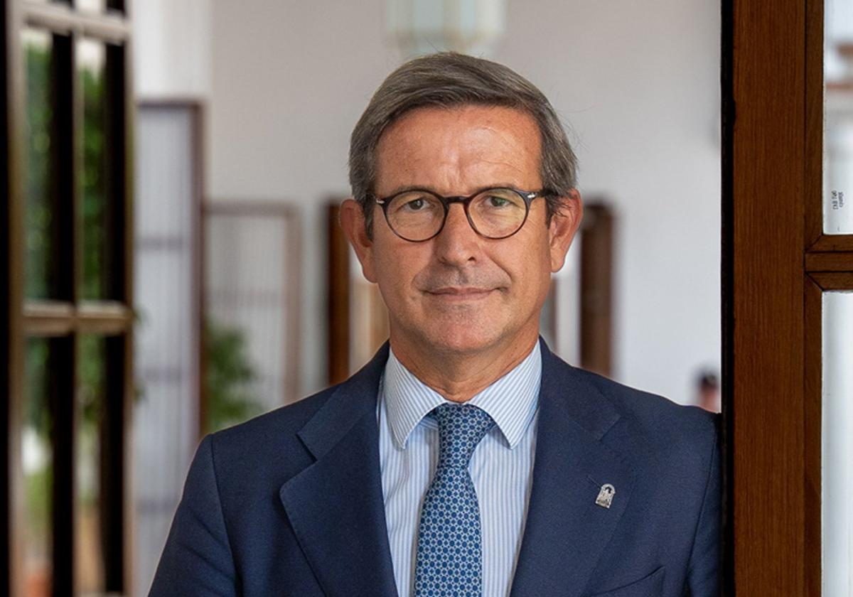 Jorge Paradela.