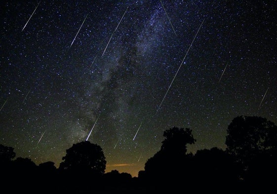 Vuelve la lluvia de estrellas: cuándo y cómo ver las Perseidas y las delta Acuáridas en sus días álgidos