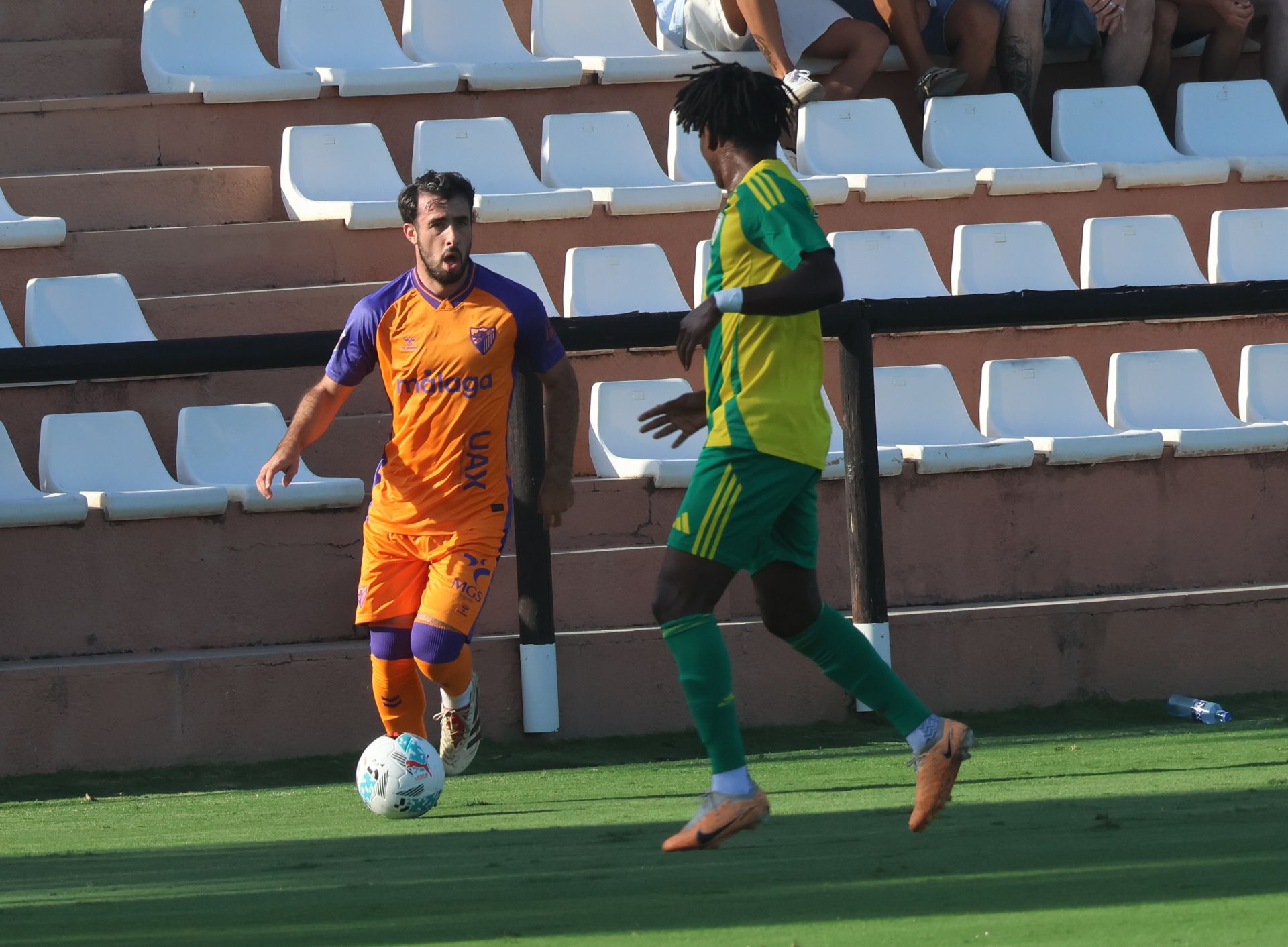 El partido entre Málaga y el Al-Wakrah en Marbella, en imágenes