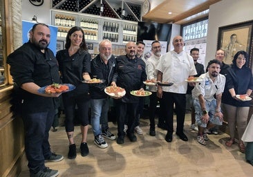Algunos cocineros durante la presentación de la Ruta Gastronómica del Tomate Huevo de Toro.