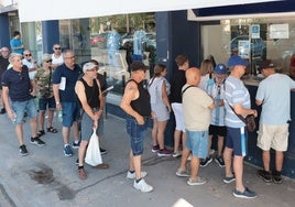 Las colas no cesan en las taquillas en busca de abonos, cambiar de asientos o hacerse con entradas para el Costa del Sol.