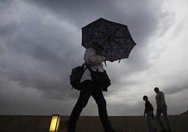 Una vaguada dejará lluvias y tormentas este viernes en Andalucía: dos provincias en aviso amarillo