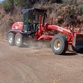 El Ayuntamiento utiliza tres máquinas para efectuar los trabajos.