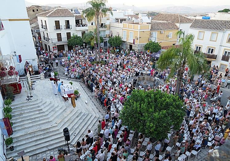 Solemne eucaristía en honor a nuestra madre y señora la Virgen de la Fuensanta.