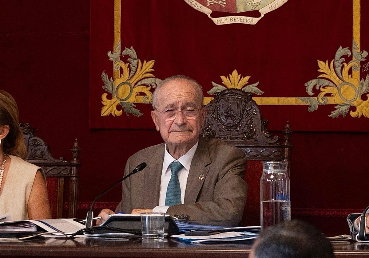 De la Torre, en el pasado pleno en le que se abordó la limpieza.