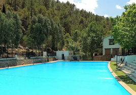 La piscina más grande de Europa está en Andalucía (y solo cuesta 4 euros)