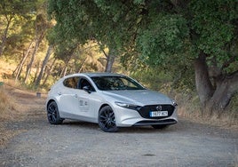 Mazda 3.