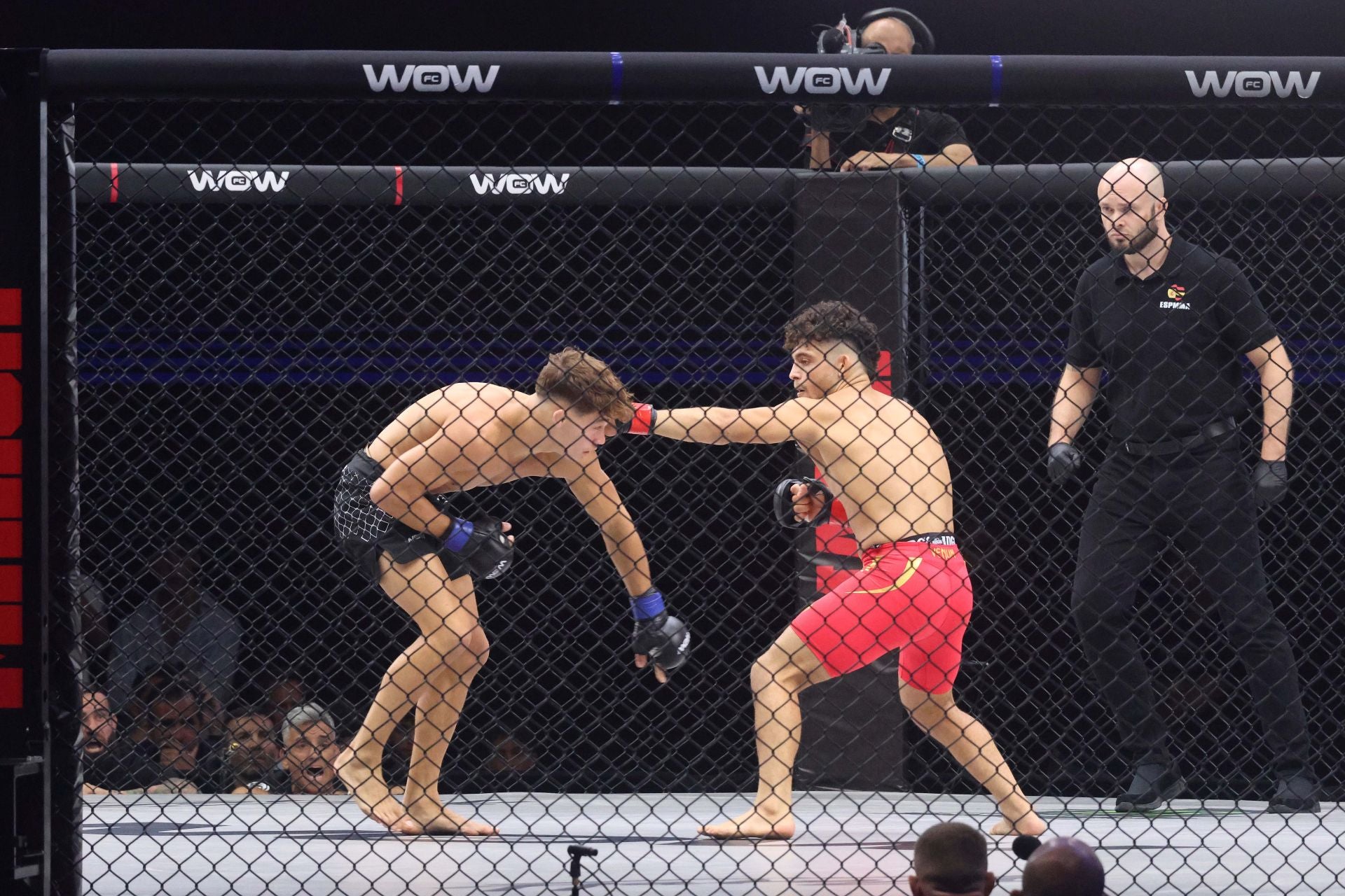 Brett Johns y Alexis Vera, los reyes del WOW 21 en Starlite