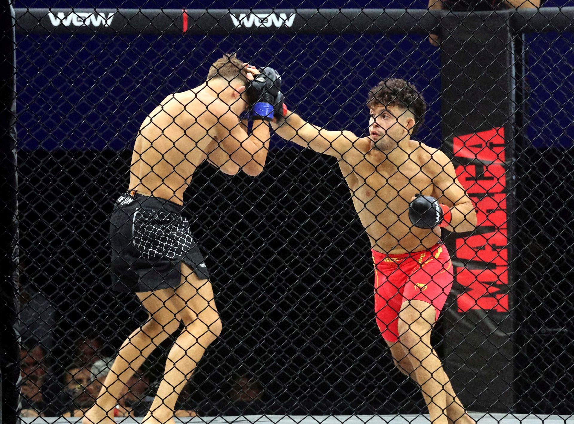 Brett Johns y Alexis Vera, los reyes del WOW 21 en Starlite