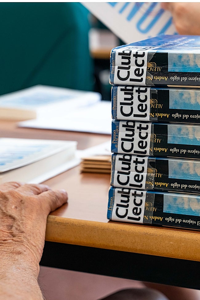 Un lote de obras, procedentes de la biblioteca alhaurina.