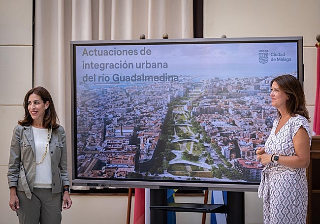 Penélope Gómez (izquierda) y Carmen Casero durante la presentación del diseño.