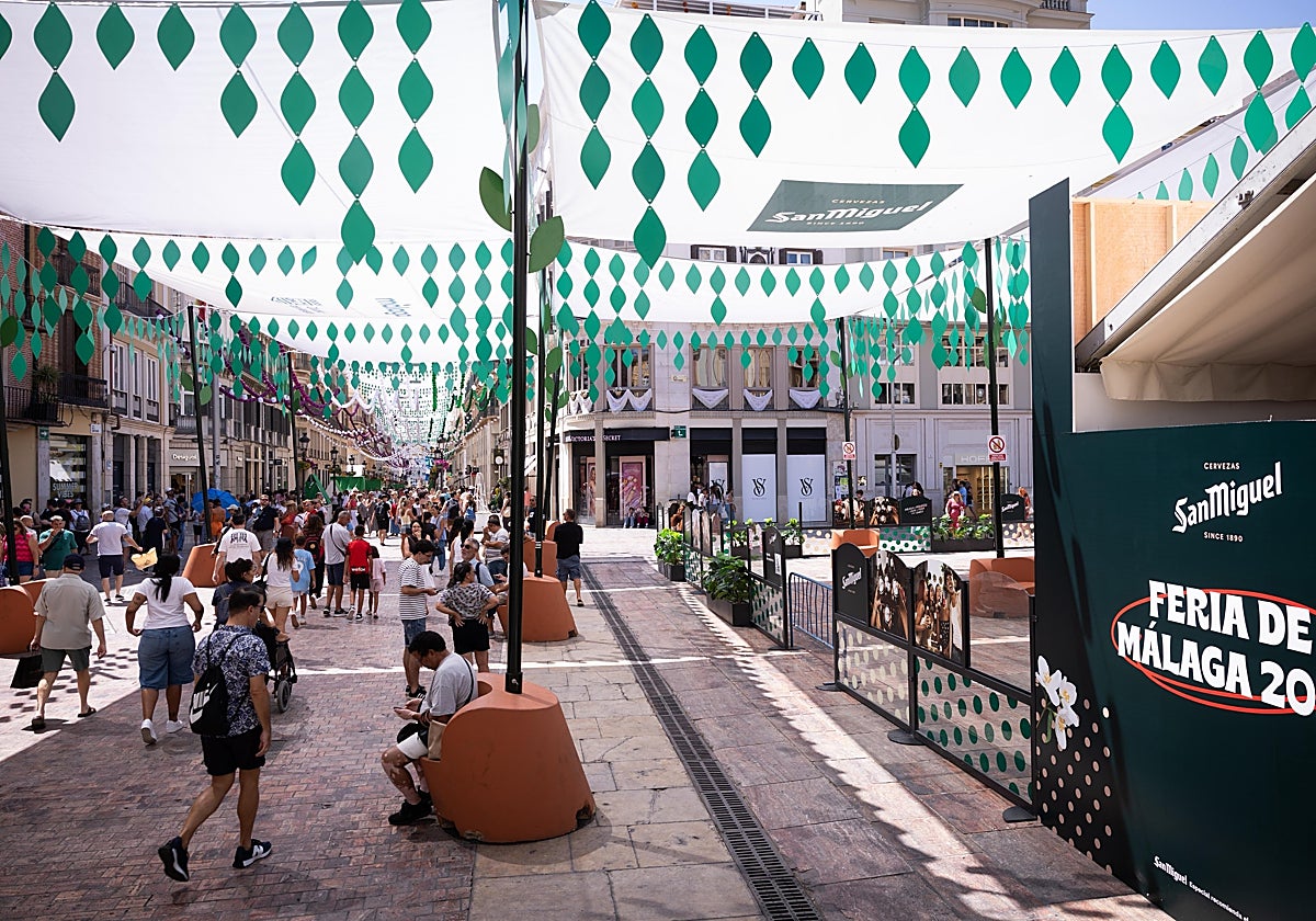 El Centro de la ciudad, ya engalanado para la feria.