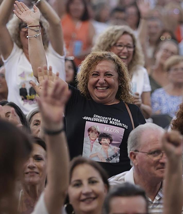 Imagen secundaria 2 - El fenómeno fan no caduca con Pecos: noche &#039;revival&#039; en Marenostrum Fuengirola