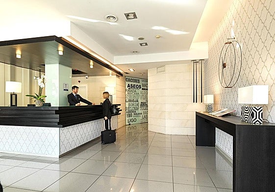 Recepción de un hotel de la capital de la Costa del Sol.