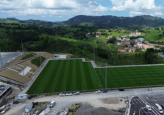 Panorámica de la Ciudad Deportiva de Areitio.