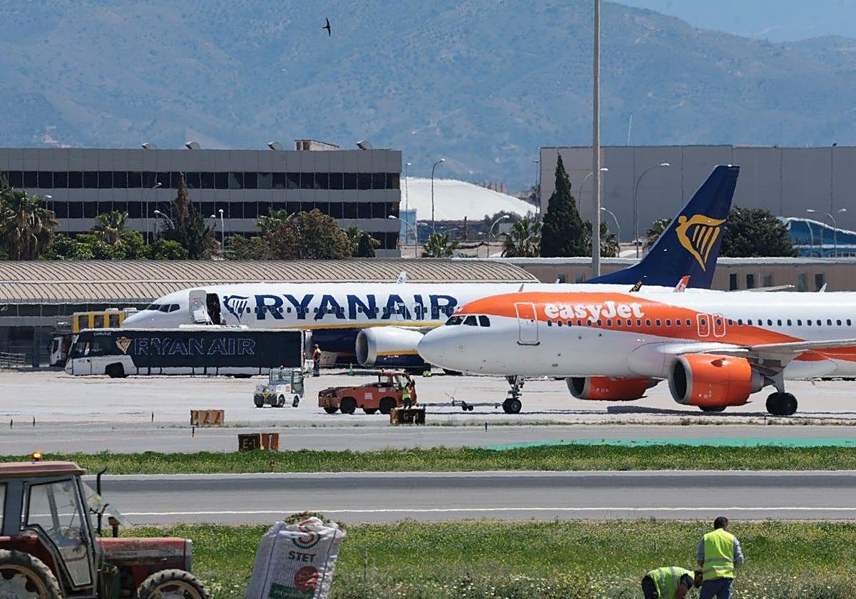 Arrancan las huelgas de 'handling' en los aeropuertos españoles en pleno puente de agosto