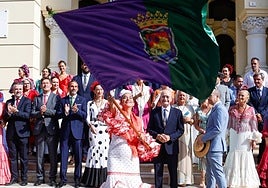 La periodista y presentadora Toñi Moreno, poco antes del inicio de la la tradicional romería al Santuario de la Victoria.