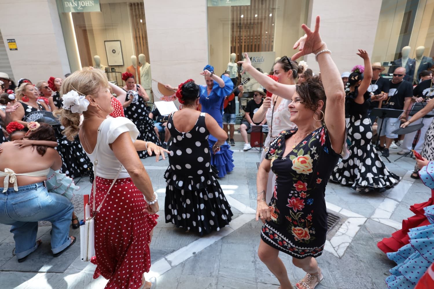 Las mejores fotos del sábado 16 en la Feria de Málaga